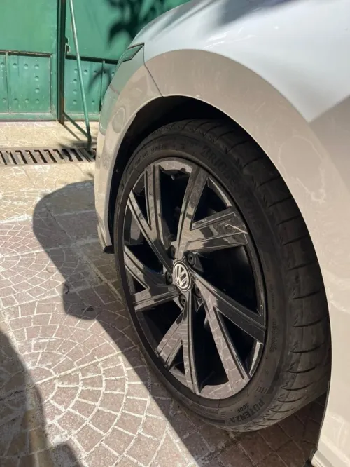 Volkswagen Golf 8 2024 R