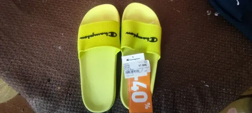 Claquettes puma / champions