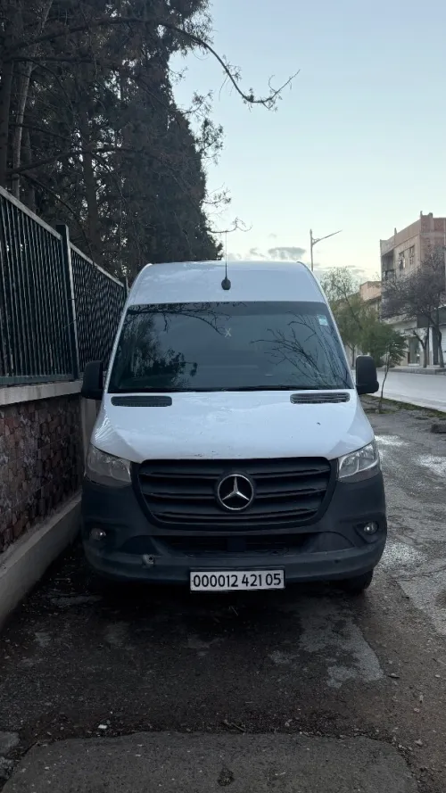 Location d'un minibus Sprinter 23 places-حافلة صغيرة للكراء من نوع مرسيدس سبرينتر تتسع لـ 23 راكبًا