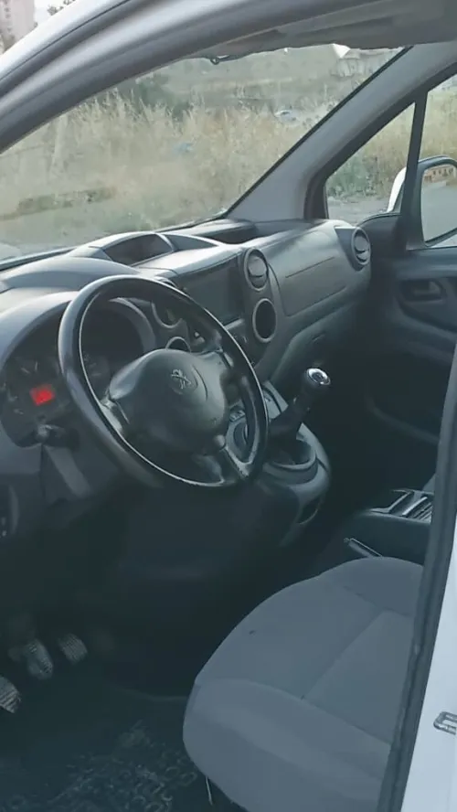 Peugeot Partner 2014 B9