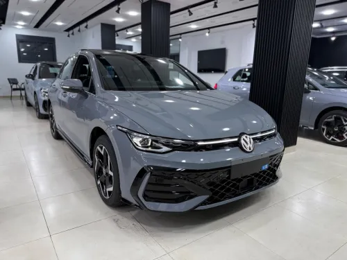 Volkswagen Golf 8 2025 R-Line