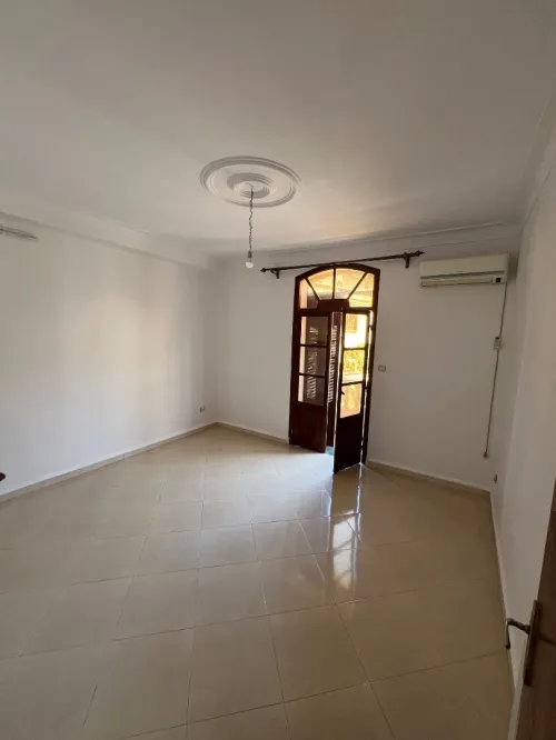 Location Appartement Niveau de villa F5 Alger Dely brahim