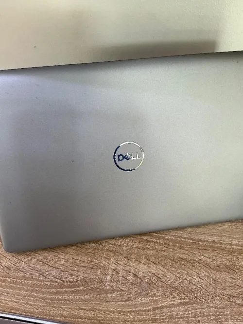 DELL LATITUDE 5550 ULTRA 5-125H 8GB 256 Nvme
