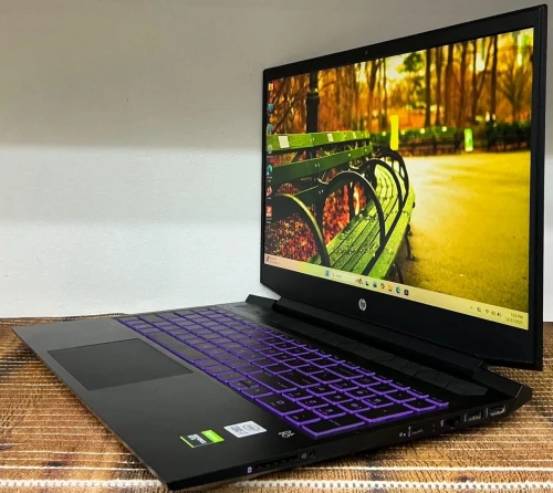 HP Pavillon Gaming 16 i7 - 10750H -GtX 1650Ti - 16GB -512GB