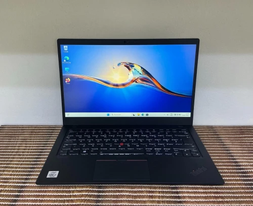 Lenovo ThinkPad X1 Carbon Gen 8 i7 10510U 16GB 512GB 14