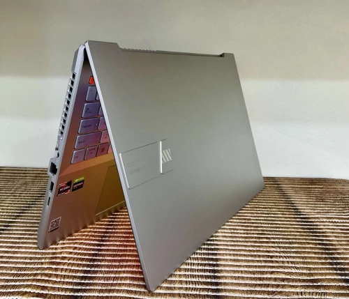 ASUS Vivobook Pro 15 OLED 2.8K AMD Ryzen 7 6800H RTX 3060 6GB 16GB 512GB