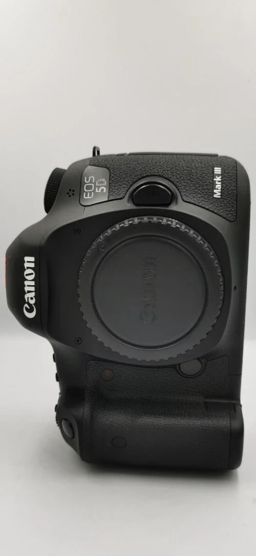 Canon 5D mark iii (8k et 22k clic) état neuf