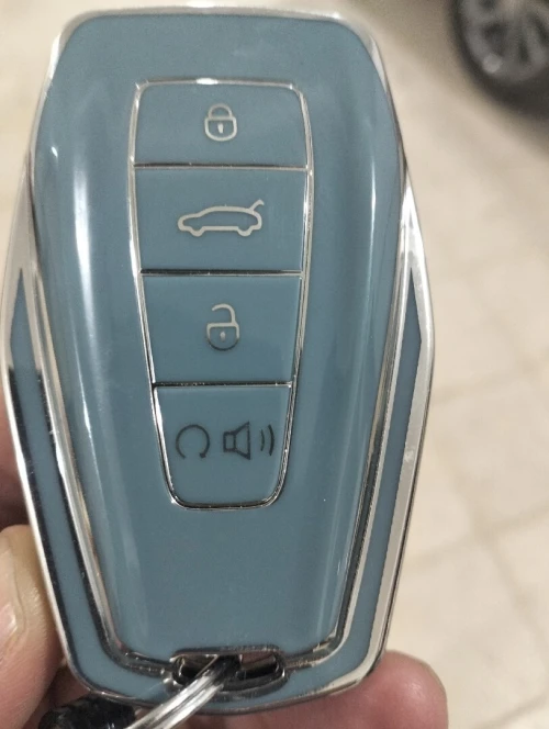 Geely Coolray 2025 