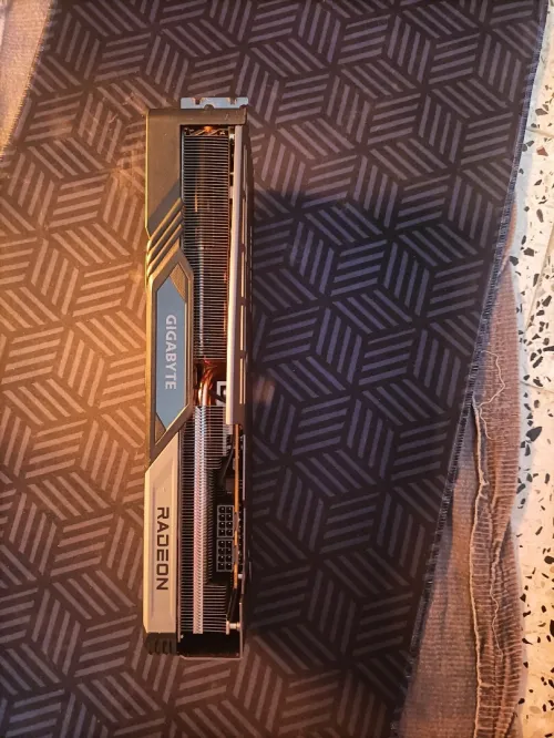 Rx 7700xt 12 gbvram