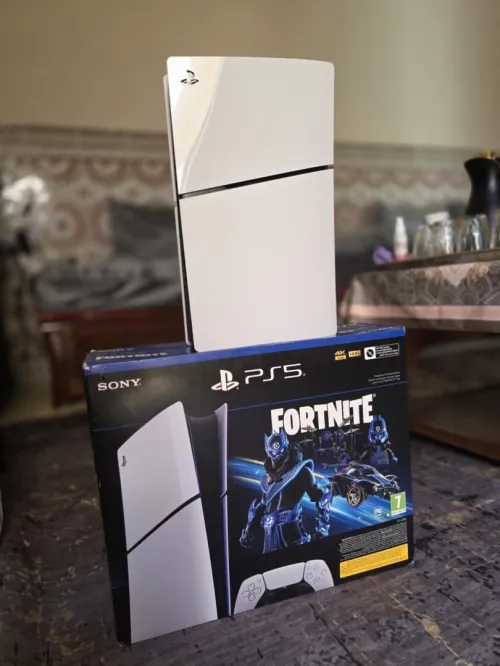 Ps5 Slim Digital 1 TB avec 2 Manette Original 