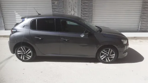Peugeot 208 2023 Allure Pack