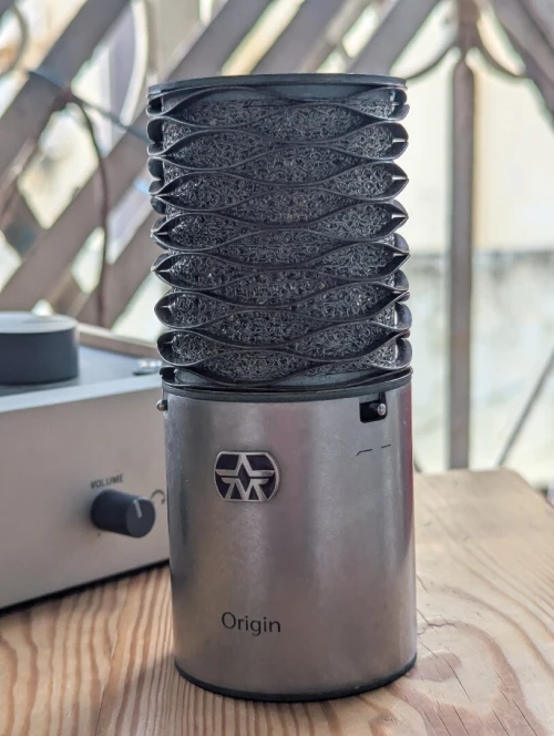 Carte son Universel Audio (volt176)  Micro statique neumann (Aston Origine