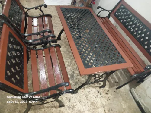 Table de jardin en fer forgé