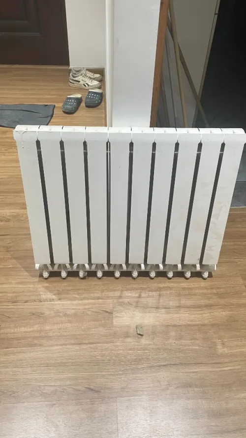 Pompe STROL et deux radiateur un 10 elements et un 8 elements