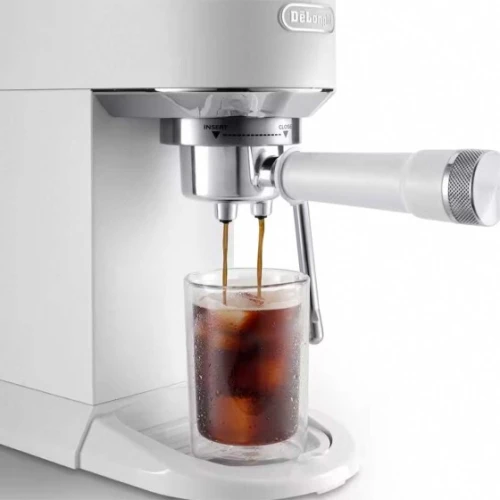 Machine à café Dedica Duo  Cold Brew - BLANC - EC890-15 bars - buse vapeur - affichage LED tactile