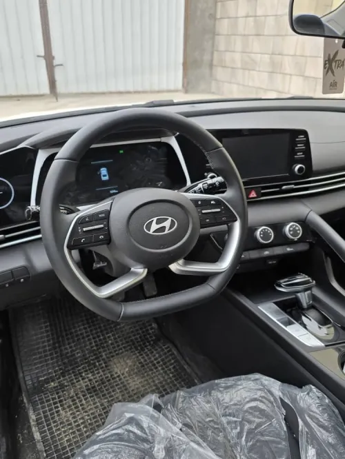 Hyundai Elentra 2025 GLX