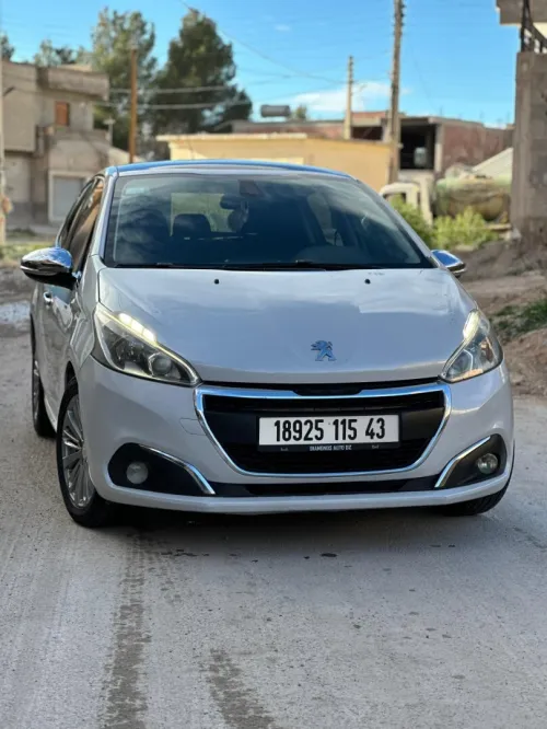 Peugeot 208 2015 Access Facelift
