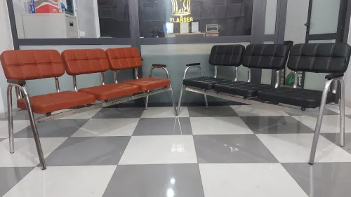Chaise locale 