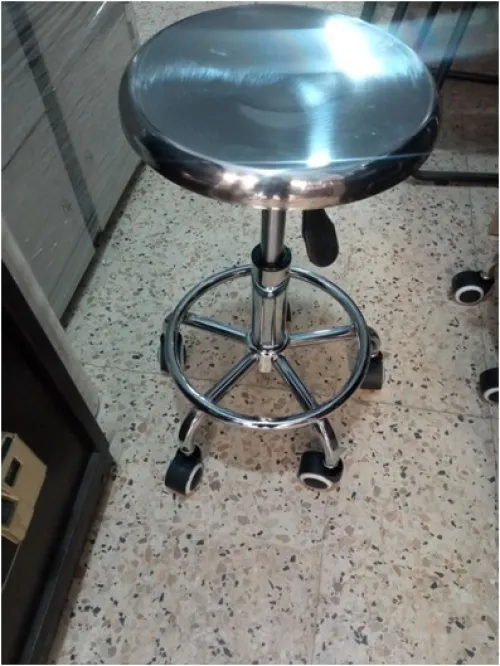TABOURET DIFFÉRENT MODEL   