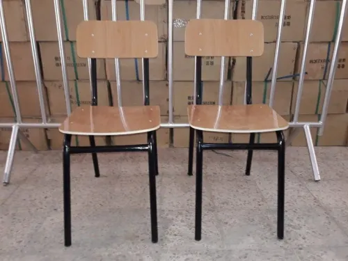LES CHAISES SCOLAIRE