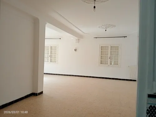 Location Appartement Niveau de villa F5 Alger Bouzareah