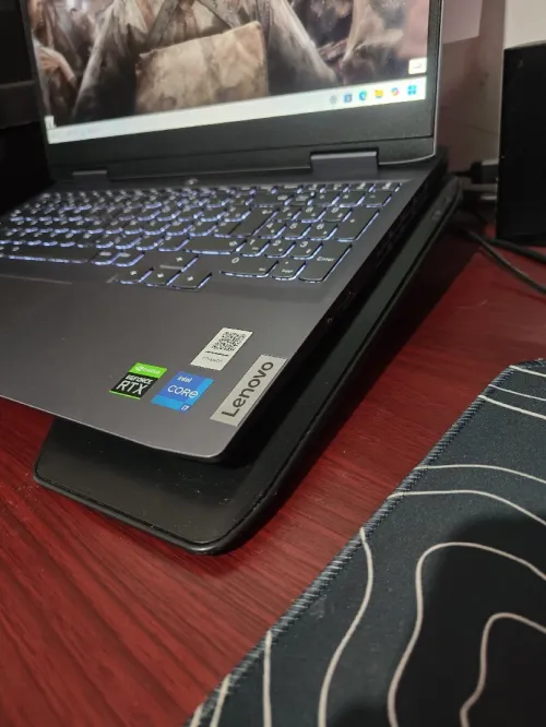 LENOVO LOQ 15IRH8 RTX 4060 