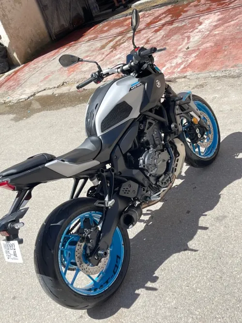 Yamaha MT07 2025