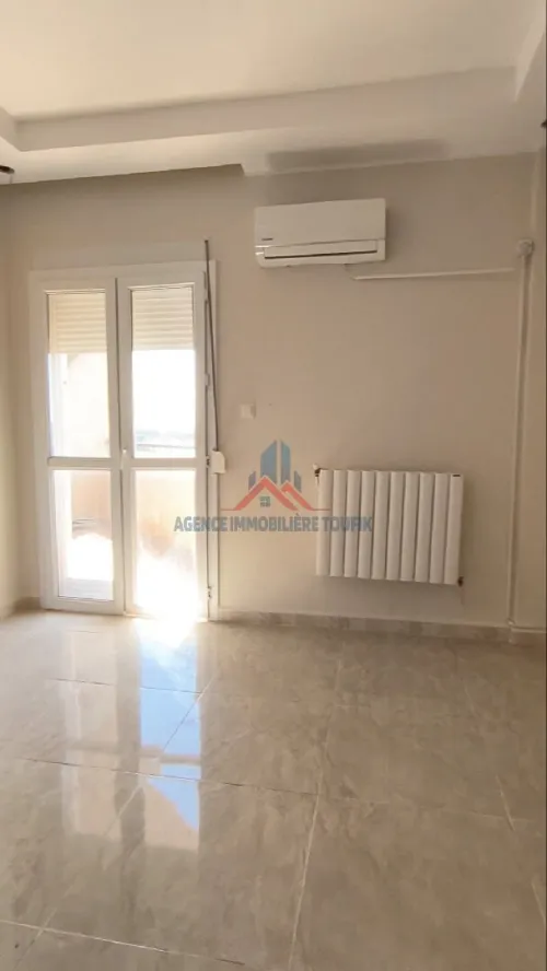 Location Appartement F4 Alger Souidania
