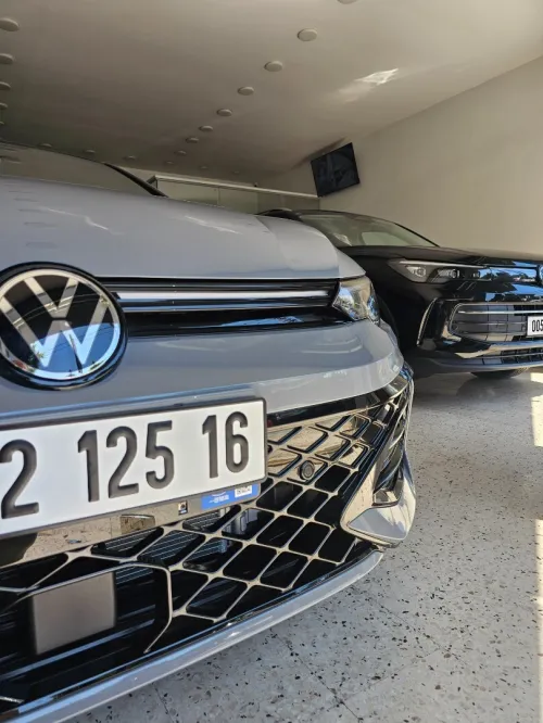 Volkswagen Golf 8 2025 Pro R-line