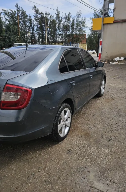 Skoda Rapid 2015 Ambition