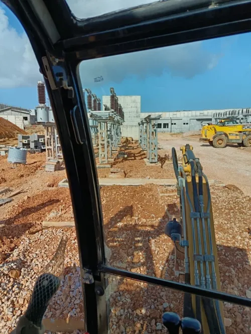 للكراء Location de Mini Pelle avec déplacement dans 58 wilayas Nous mettons à votre disposition une mini pelle avec chauffeur expérimenté, idéale pour tous vos travaux.