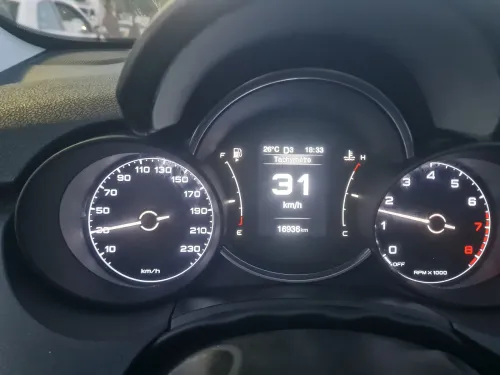 Fiat 500x 2025 Cult gris shark