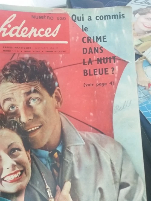 Des ancien roman magazine 1000da l'unité