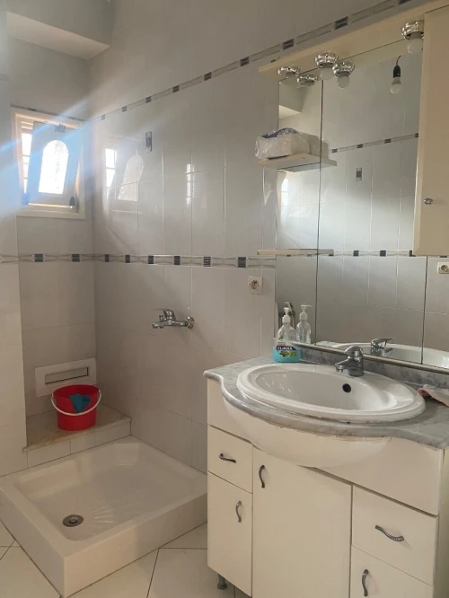 Location Appartement Niveau de villa F3 Alger Kouba