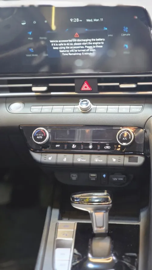 Hyundai Elantra 2025 premium