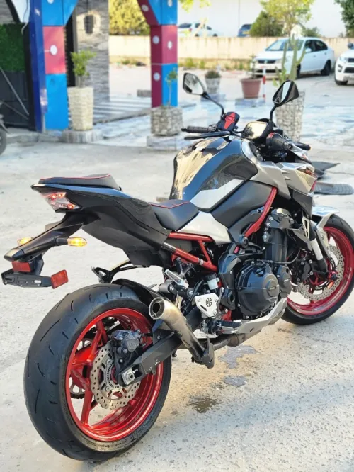 Kawasaki Z900 2023