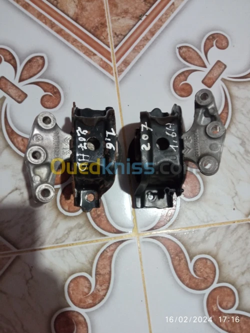 De support moteur 207 1,6 HDI C3 1,6 HDI