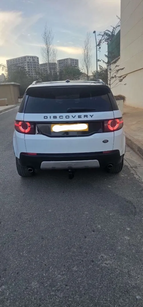 Land Rover Discovrey 2016 