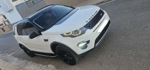 Land Rover Discovrey 2016 