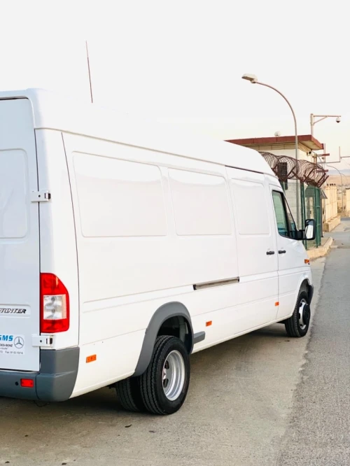 Sprinter 413 Mercedes 2011