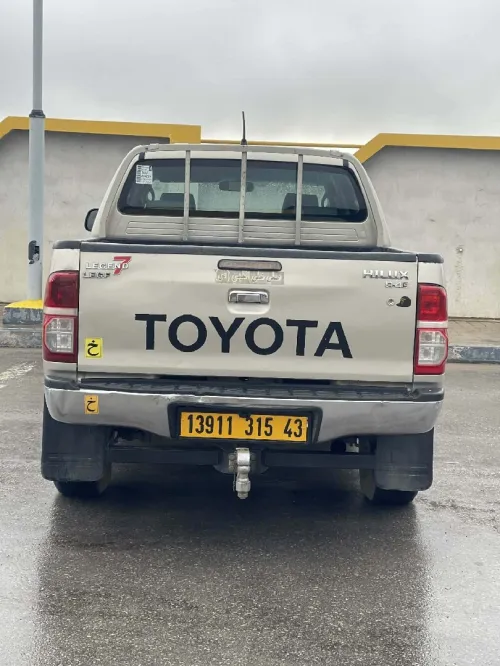 Toyota Hilux 2015 LEGEND DC 4x4