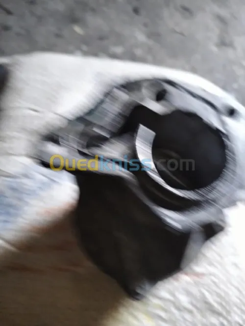 Pompe a vide 1.9 Renault 