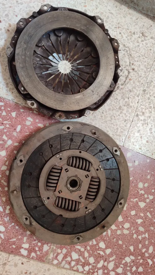Disque plato buté volant moteur boite à vitesse 1.6 HDi 