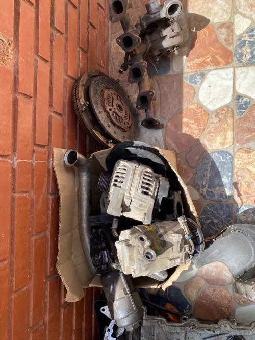 Moteur Opel zafira 2003  sans blok num: 