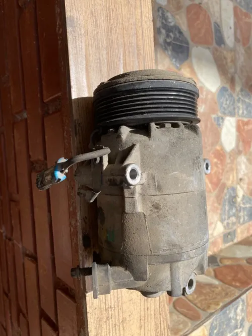 Moteur Opel zafira 2003  sans blok num: 