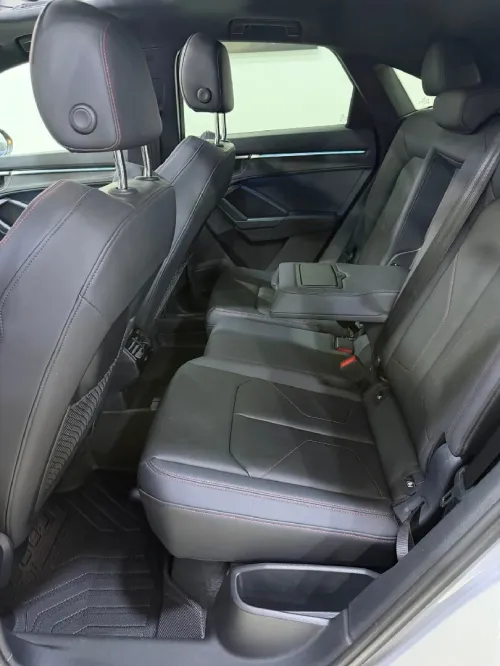 Audi Q3 2024 S line