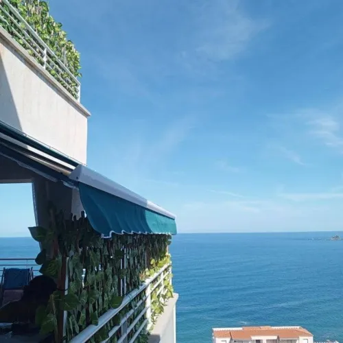 Tinda commercial, Store banne pergola