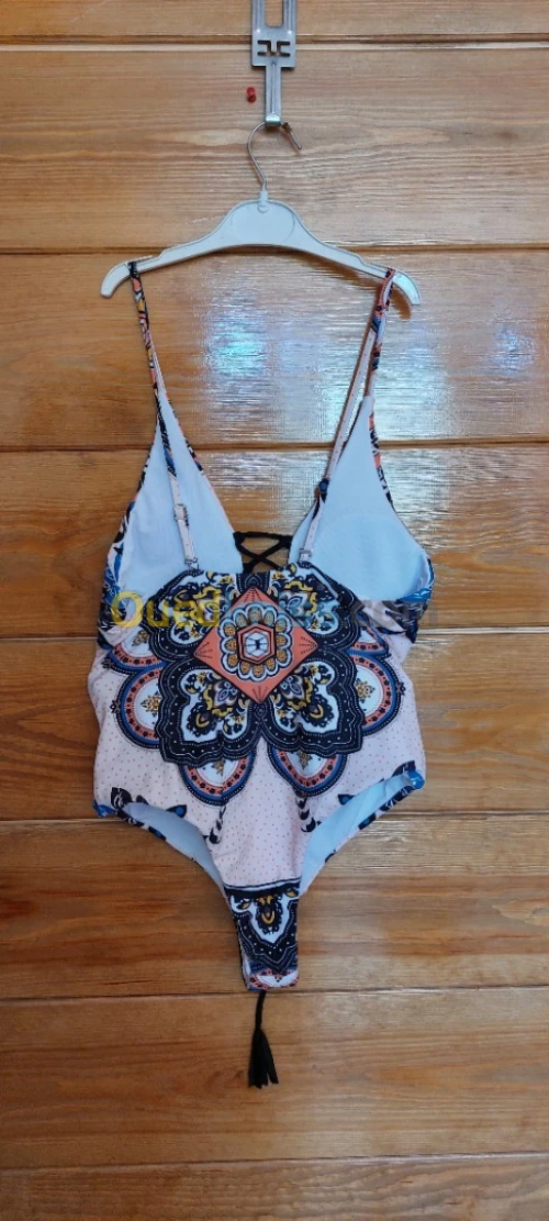 Maillot neufs 1 pièce