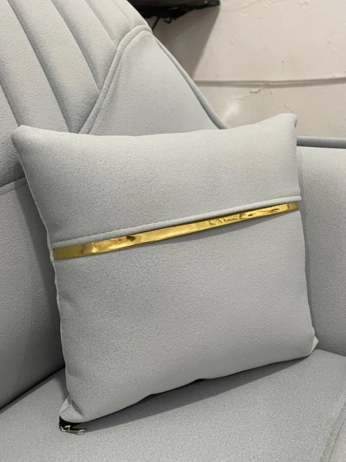 Salon moderne haute de gamme (prix datelier+ places et couleurs sur commande)