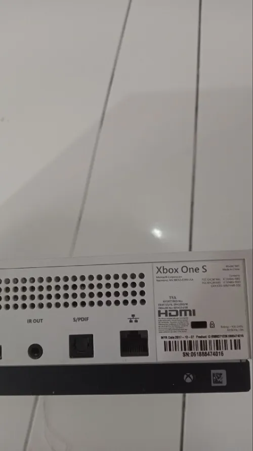 Xbox One S 500 gb fih Gta 5&4 , Ac mirage , cyberpunk 2077 cp 